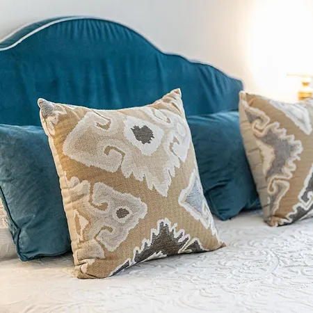 Ca' Romantica Terrace With Balcony And Side Canal View *